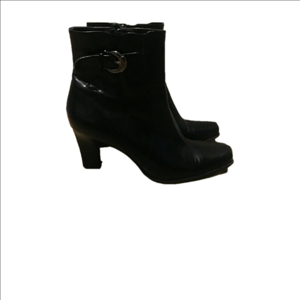 *Etienne Aigner Black Booties